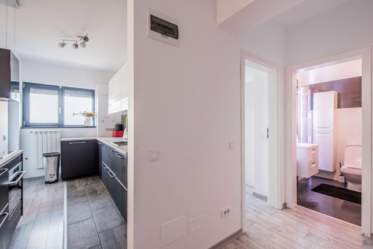2-Room Penthouse Plaza Residence P1 Букурещ Екстериор снимка